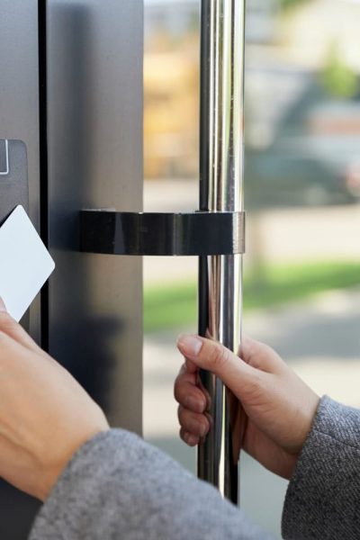 installation-de-controle-dacces-en-entreprise